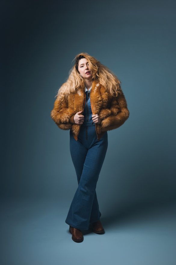 Billie Zizi's 'Levitate': Soulful R&B Jazz Fusion Revival